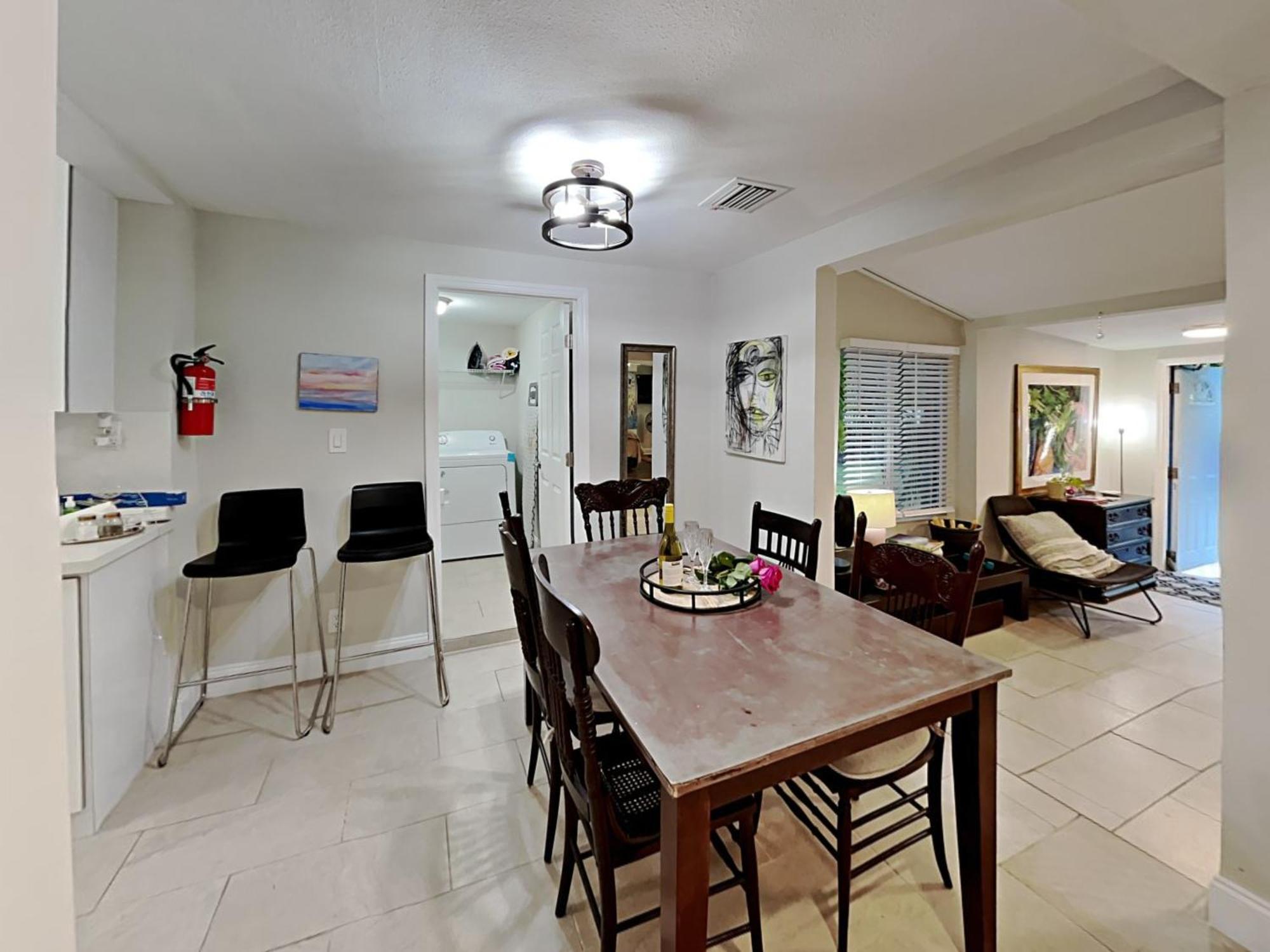 Private Rooms At Miami Centrally Located With Free Parking Экстерьер фото