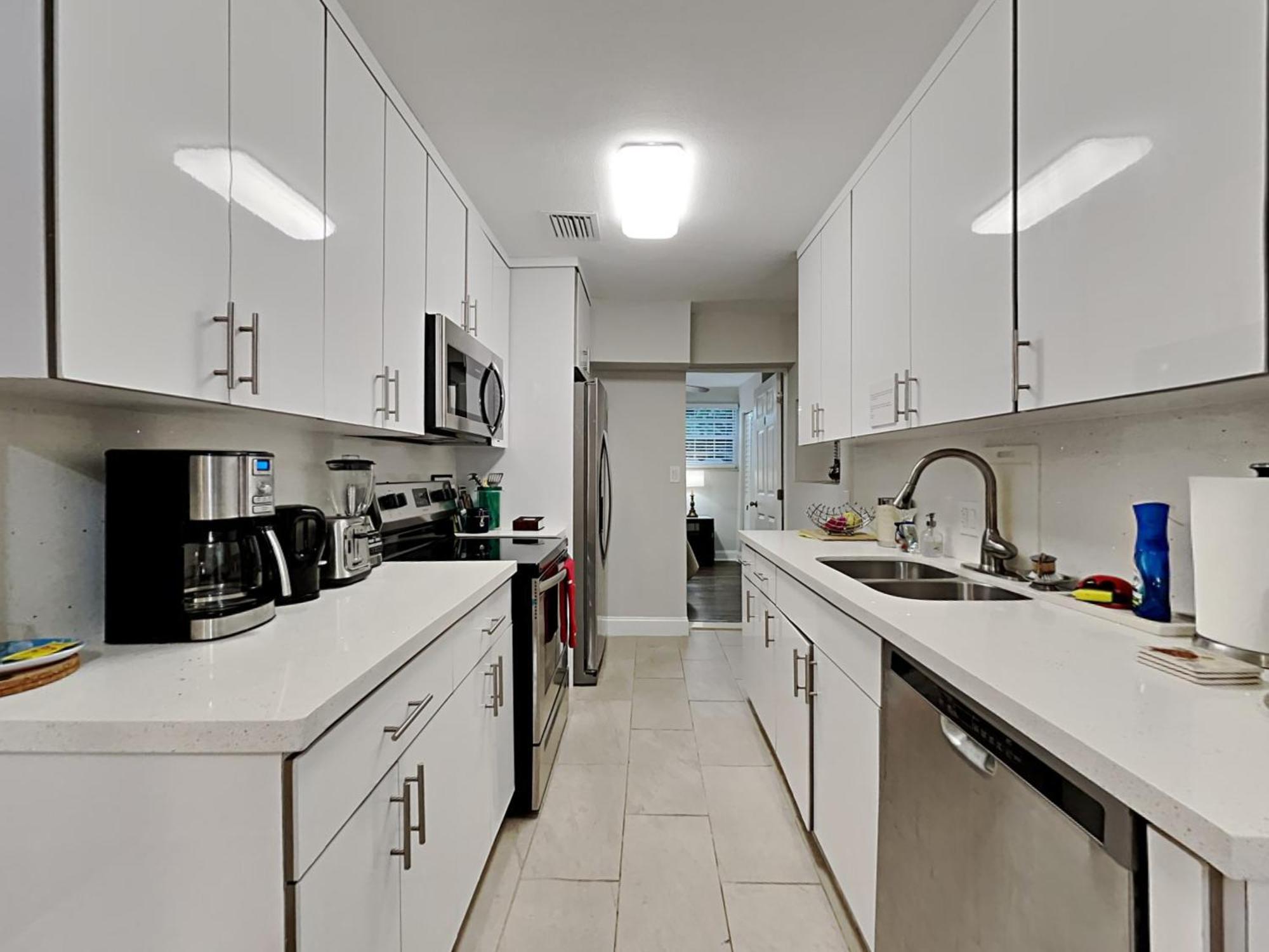 Private Rooms At Miami Centrally Located With Free Parking Экстерьер фото