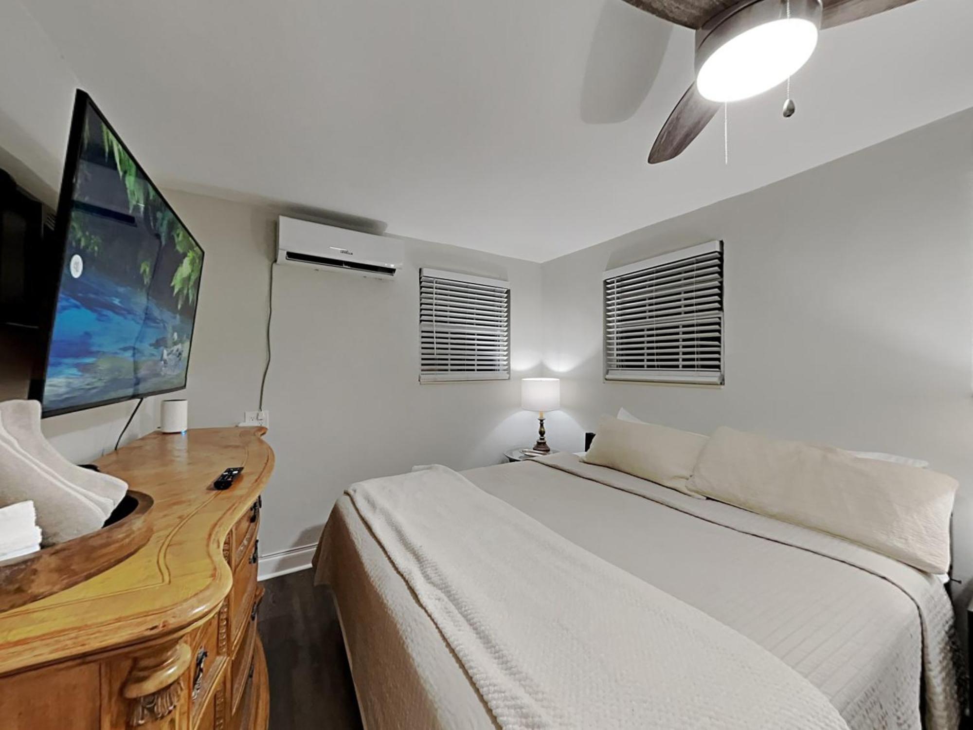 Private Rooms At Miami Centrally Located With Free Parking Экстерьер фото