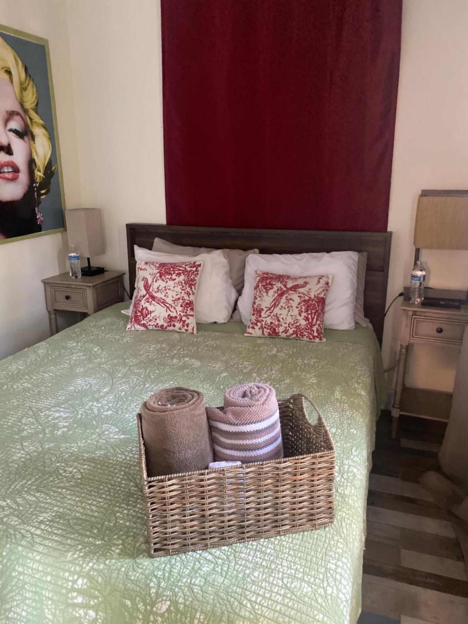 Private Rooms At Miami Centrally Located With Free Parking Экстерьер фото