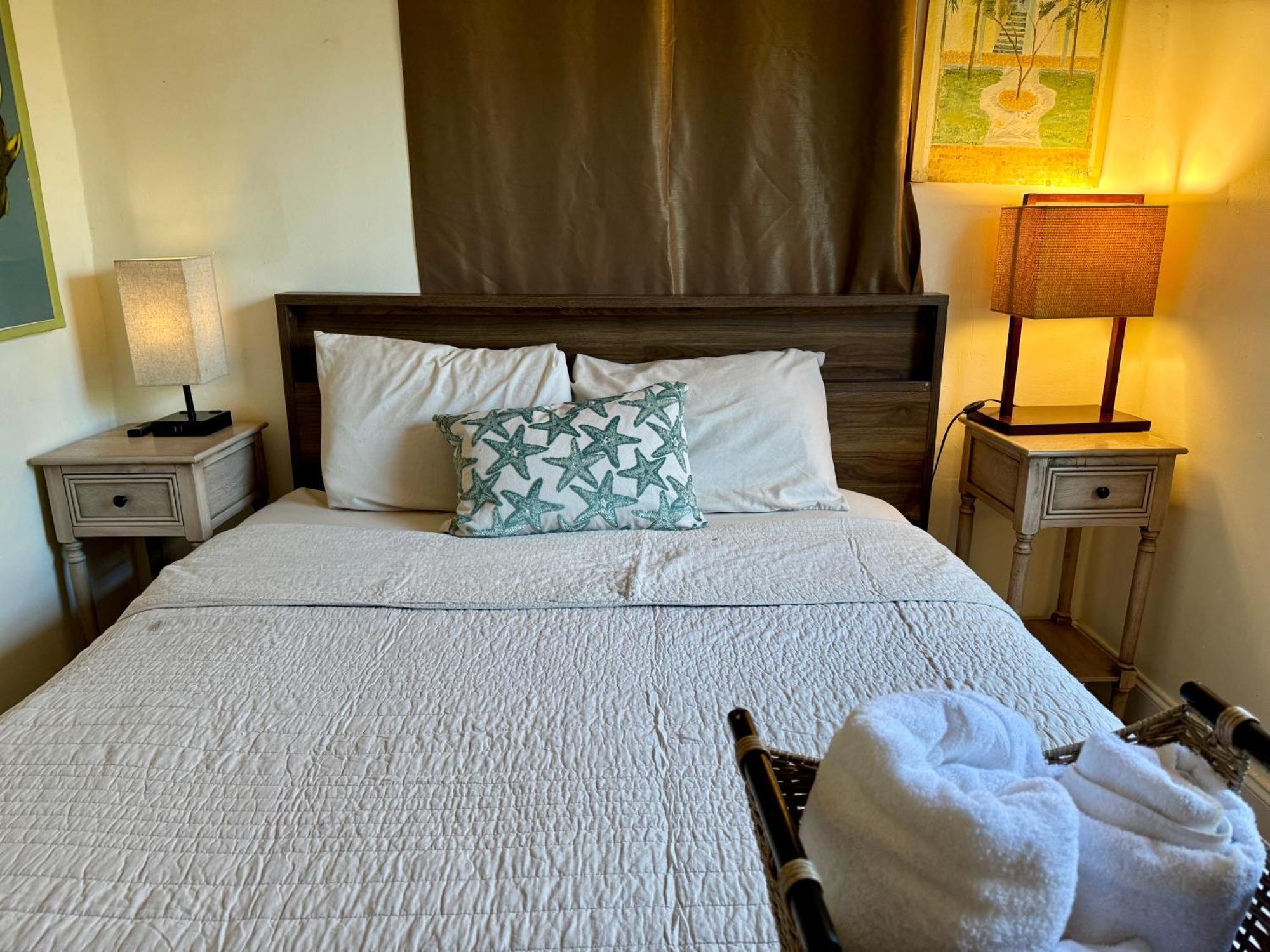Private Rooms At Miami Centrally Located With Free Parking Экстерьер фото
