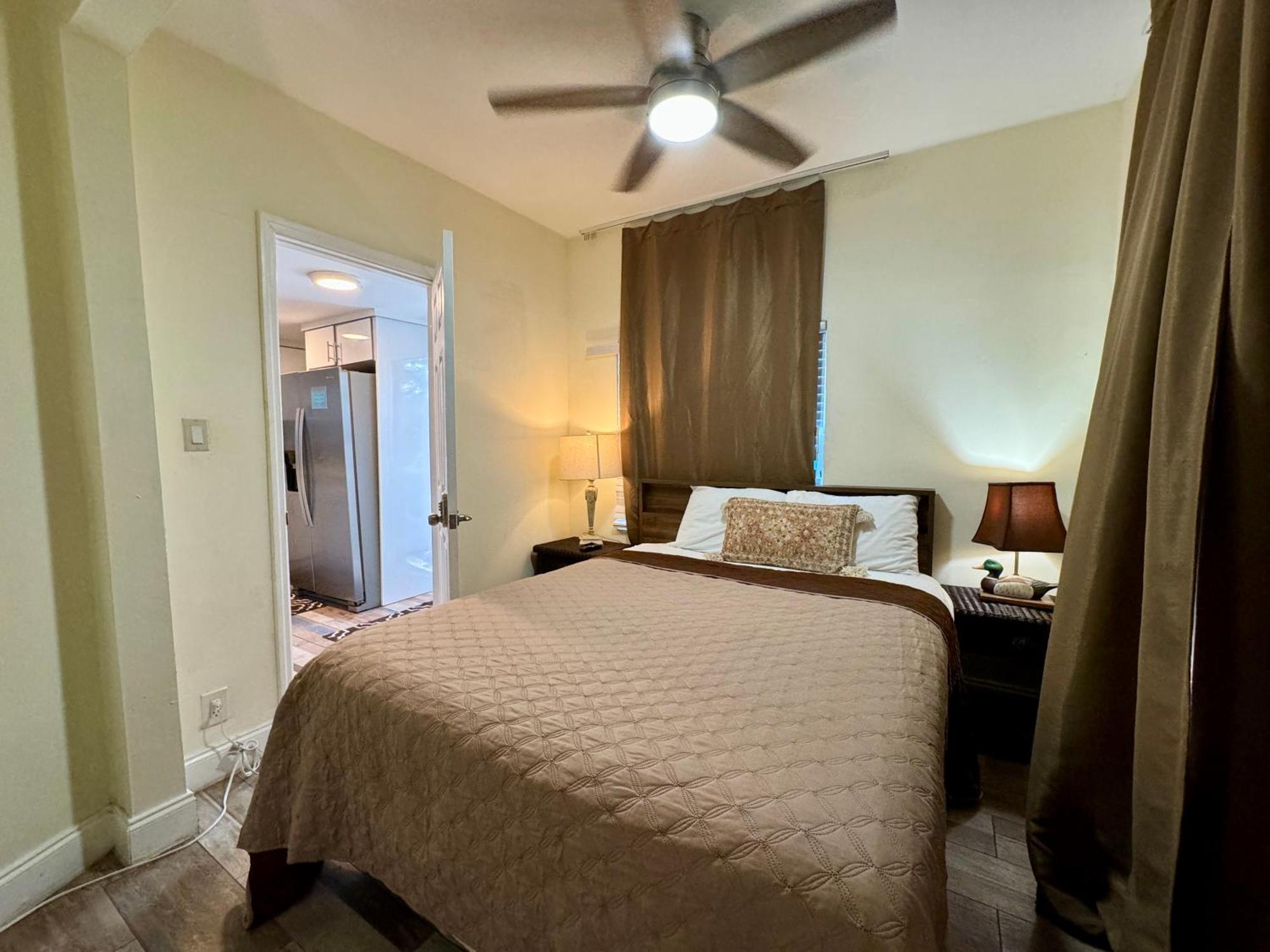 Private Rooms At Miami Centrally Located With Free Parking Экстерьер фото