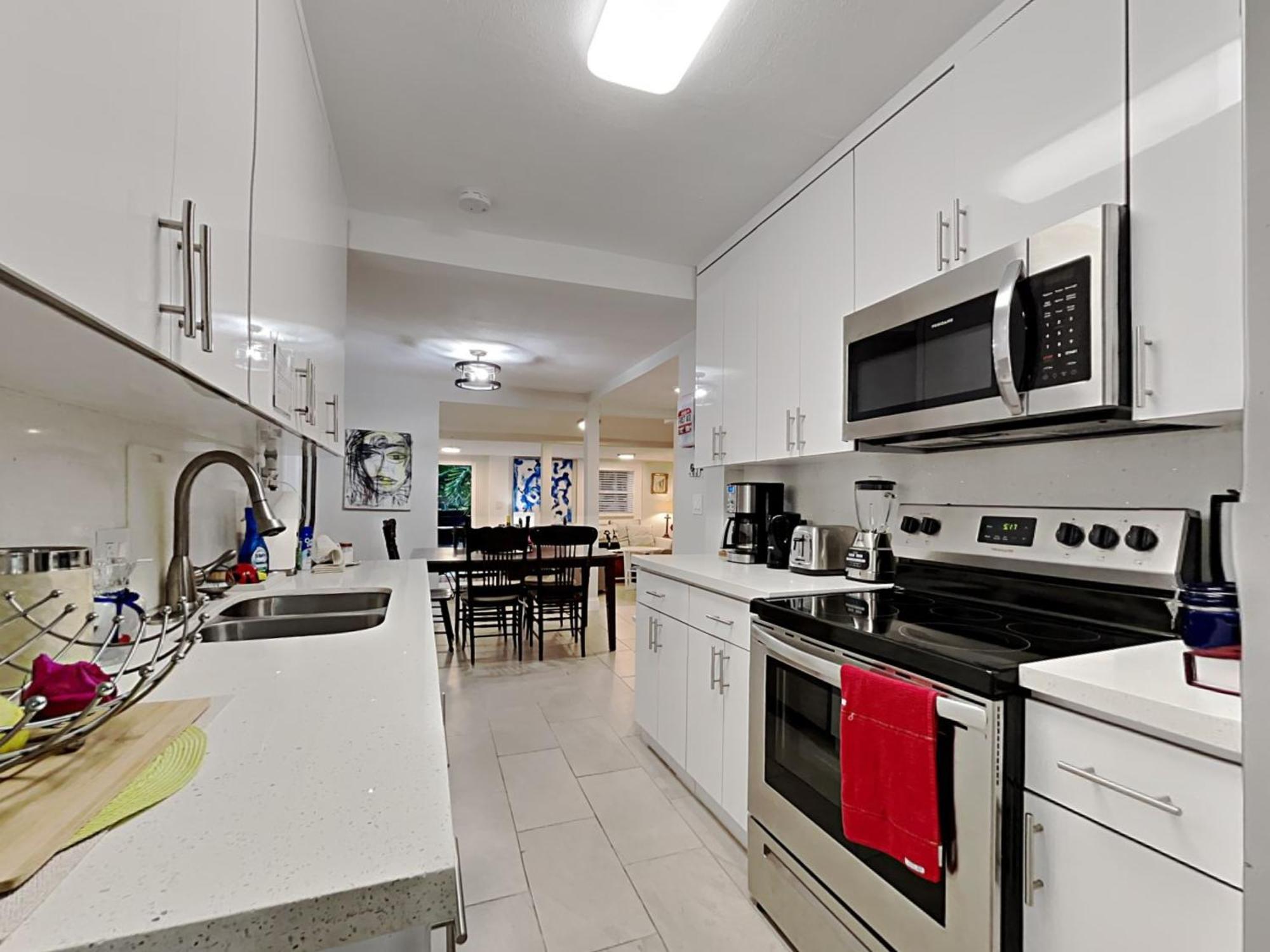 Private Rooms At Miami Centrally Located With Free Parking Экстерьер фото