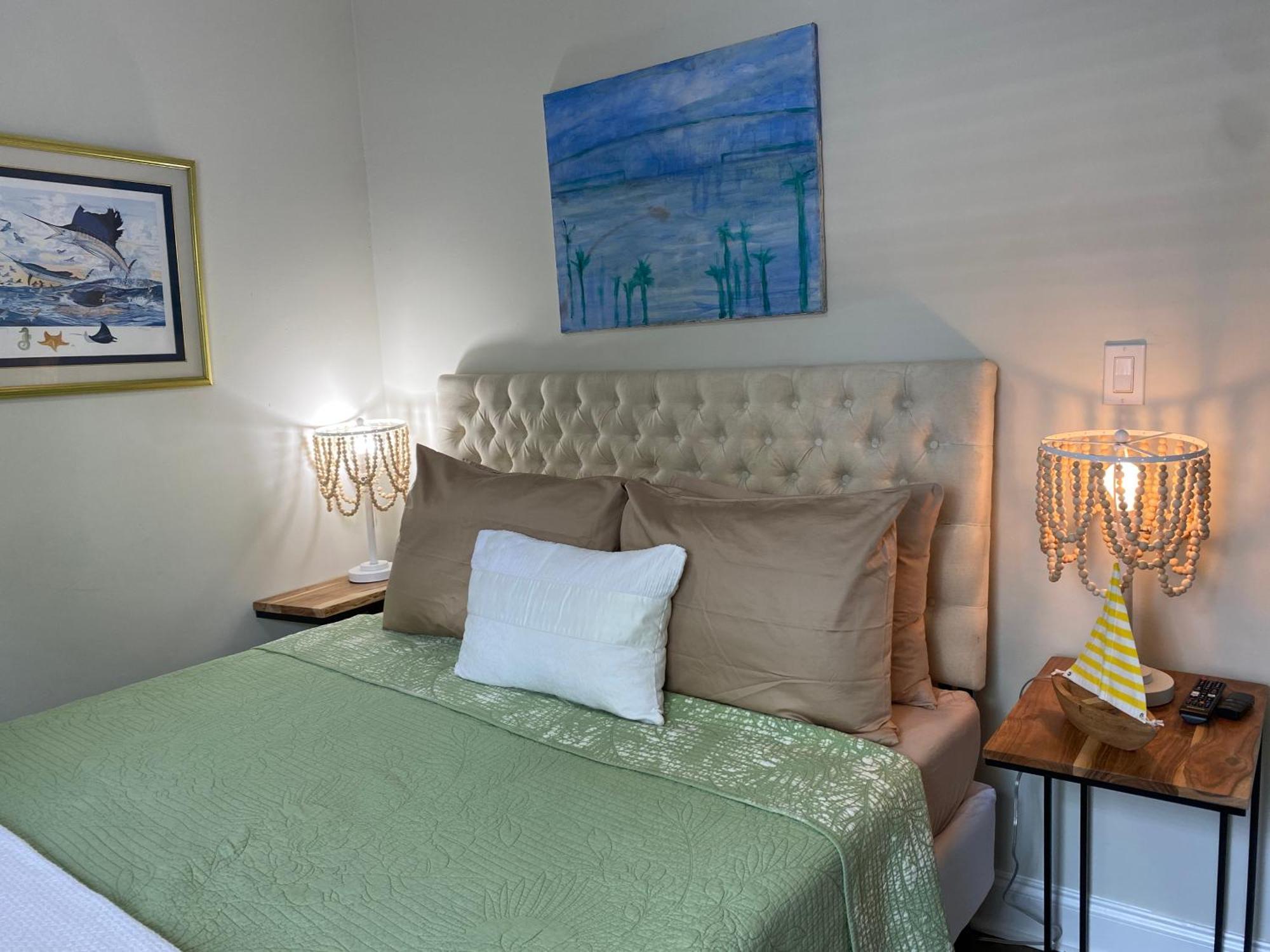 Private Rooms At Miami Centrally Located With Free Parking Экстерьер фото